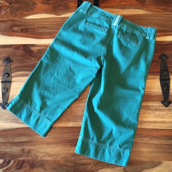 Clearance! ⚠️ Roxy Capri Khaki Style Pants, Size 5 - Picture 6 of 8